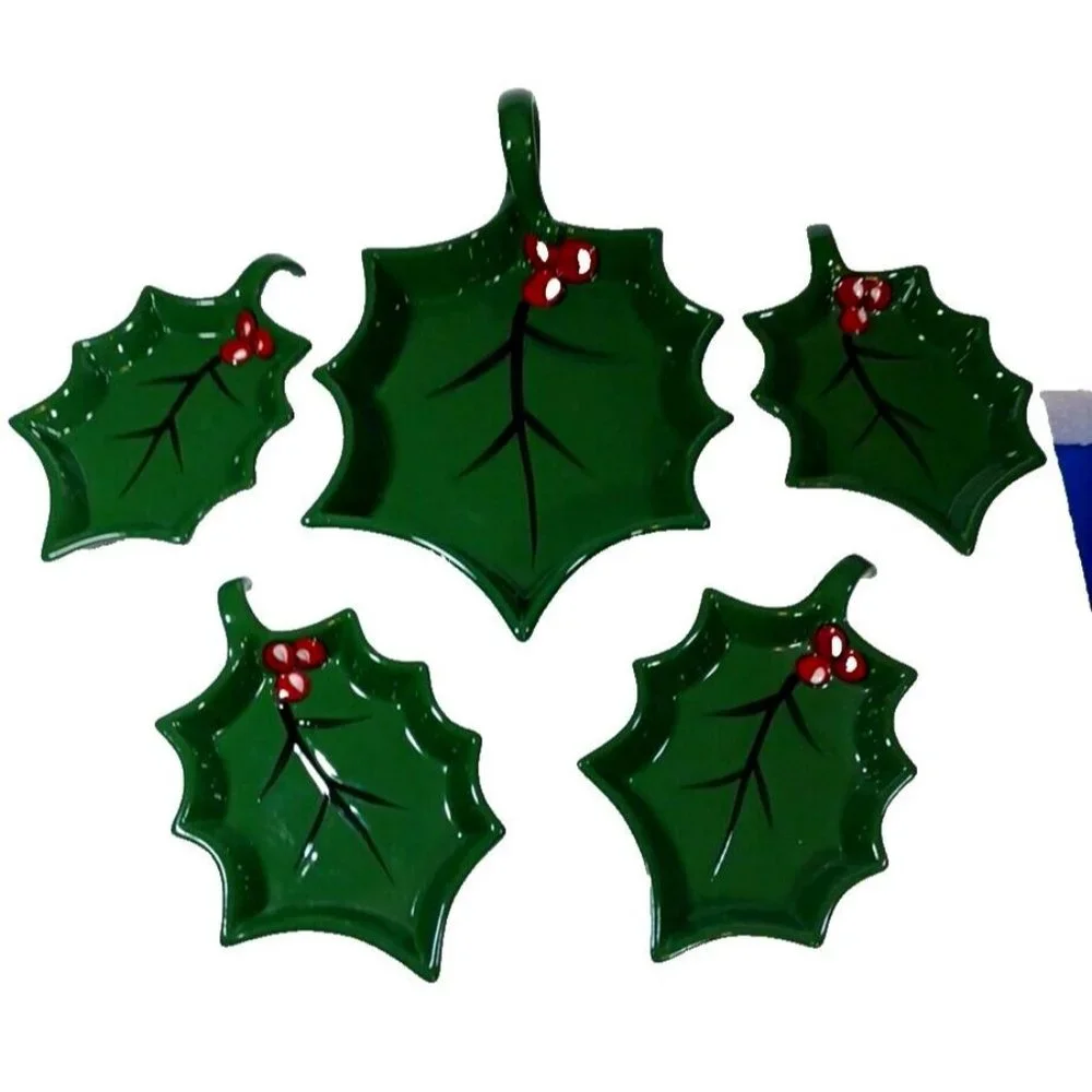 Set of 5 Temp-tations by Tara Cardinal HOLLY Leaf Serving Snack Appetizer Plates - Picture 2 of 8